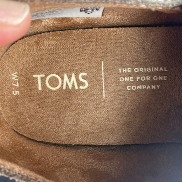 TOMS booties Like new - Picture 10 of 10